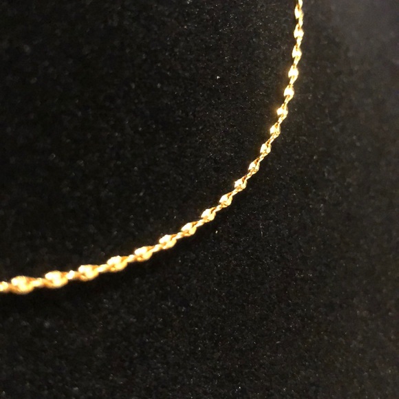 Gold Tone Rope Chain - Picture 2 of 3